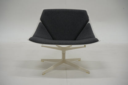 JEHS + LAUB, nojatuoli, "Space lepotuoli" Fritz Hansen, tummanharmaa