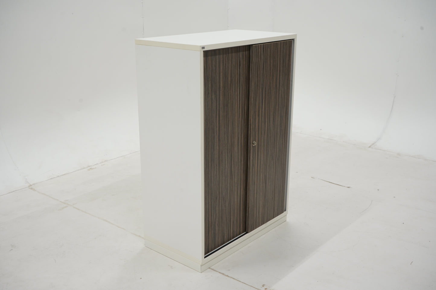 Sedus liukuovikaappi 115x80