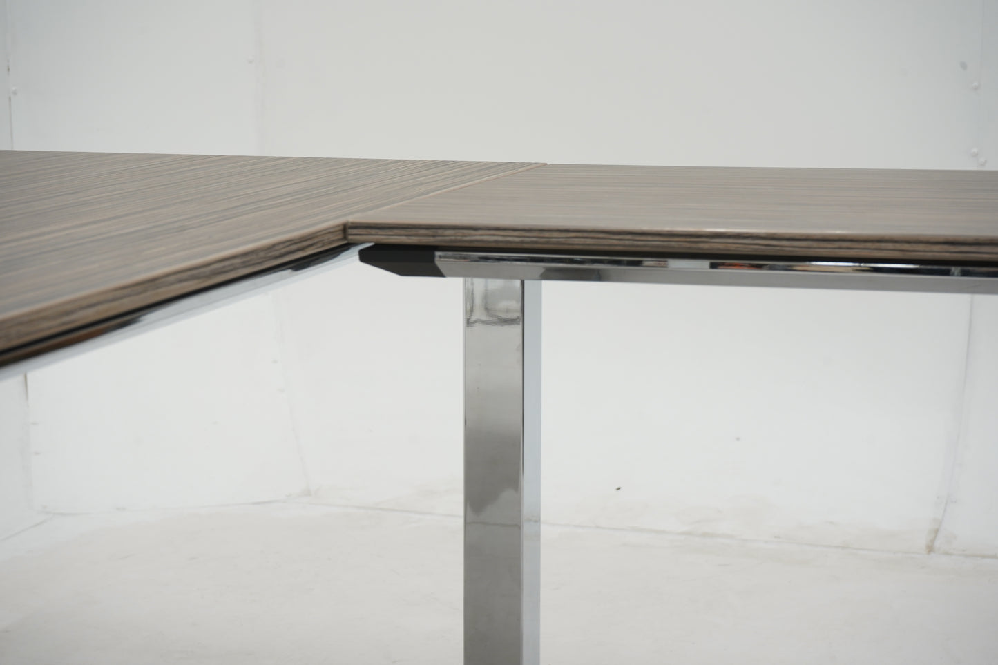 Sedus Temptation kulmatyöpöytä 220 × 190 cm – kromirunko