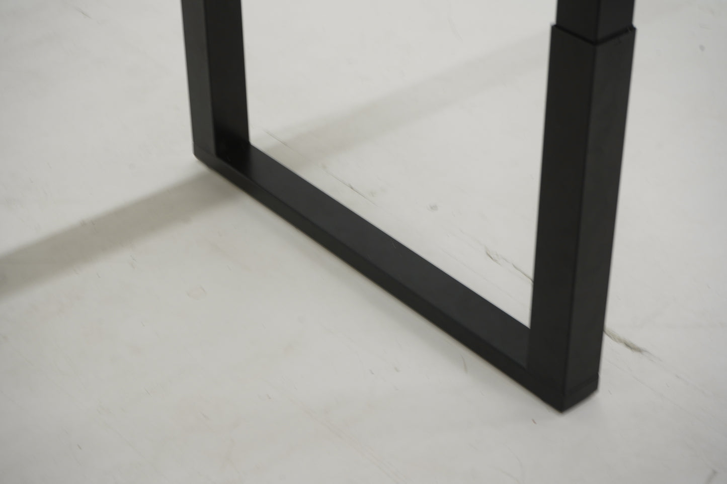 Martela Frankie sähkösäätöinen neuvottelupöytä 206x100