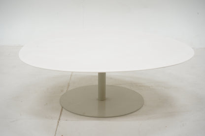 Fritz Hansen sohvapöytä 114 x 110 cm – valkoinen
