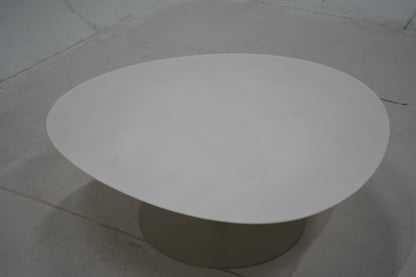 Fritz Hansen sohvapöytä 114 x 110 cm – valkoinen