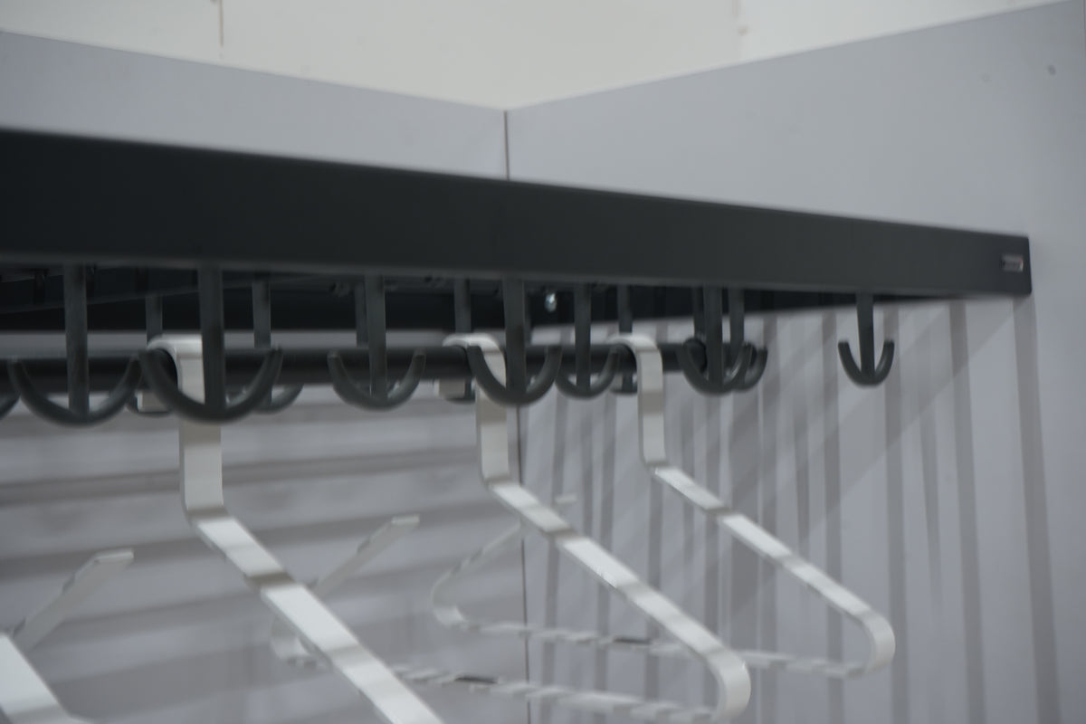 Monena Lobbytech-järjestelmänaulakko