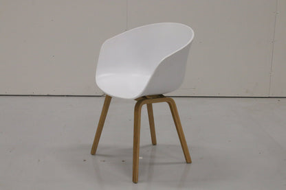 About A Chair AAC22 tuoli - Suomen Kalustekeskus