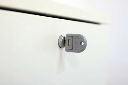 Apteekkarinkaappi, vasenkätinen 126x45 cm - Suomen Kalustekeskus