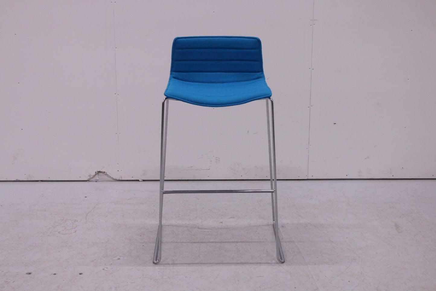 Arper Catifa 46 - baarituoli - Suomen Kalustekeskus