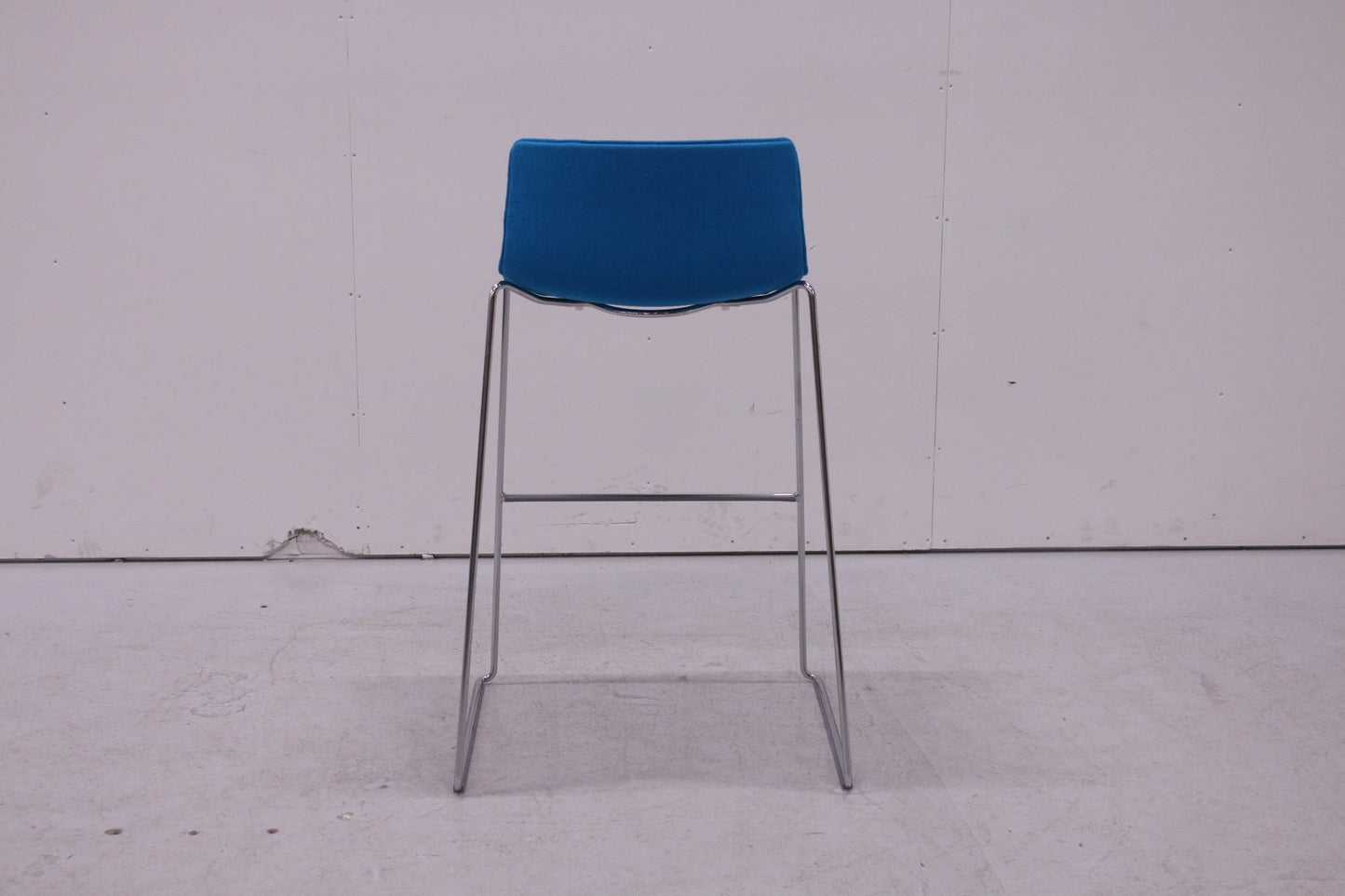 Arper Catifa 46 - baarituoli - Suomen Kalustekeskus