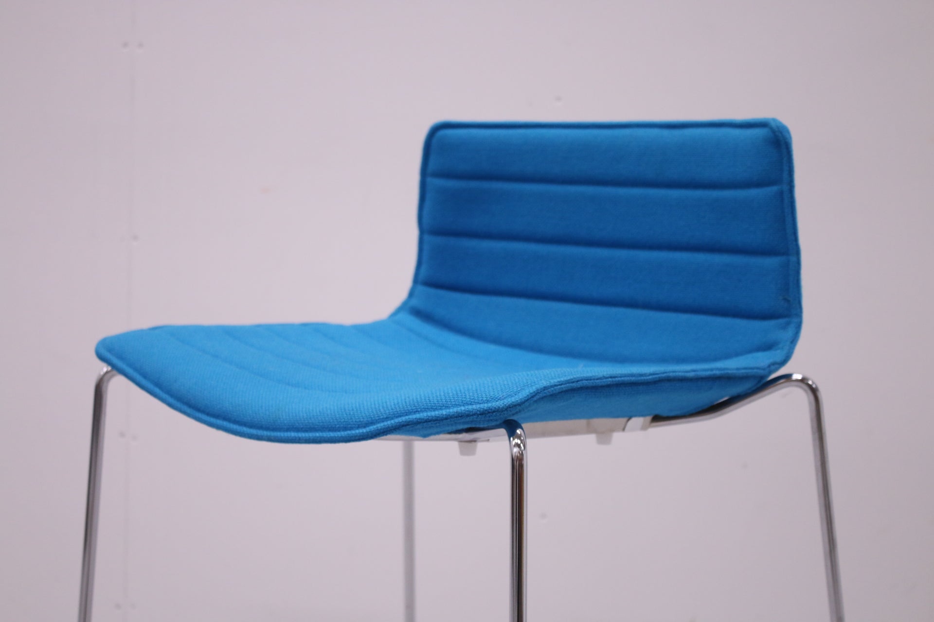 Arper Catifa 46 - baarituoli - Suomen Kalustekeskus