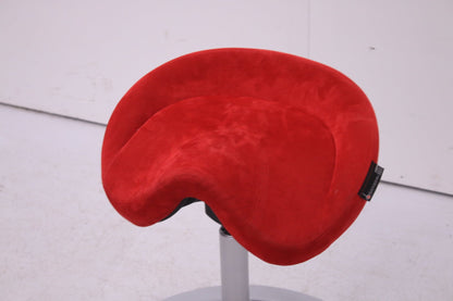 Backapp Smart Aktiivituoli, punainen Alacantara (Kopio) - Suomen Kalustekeskus