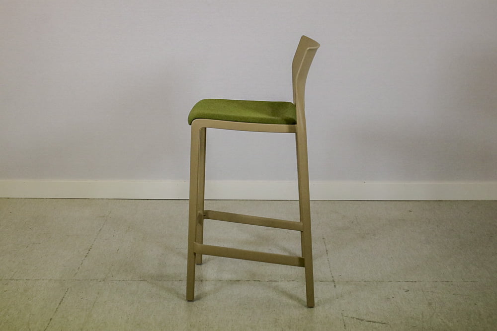 Bakhita baarituoli - Suomen Kalustekeskus