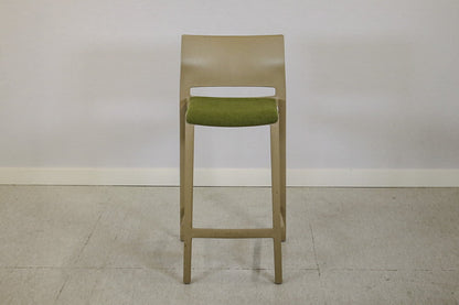 Bakhita baarituoli - Suomen Kalustekeskus