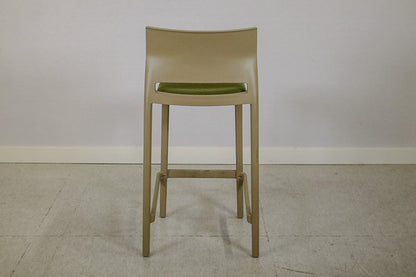 Bakhita baarituoli - Suomen Kalustekeskus