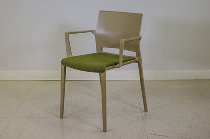 Bakhita tuoli - Suomen Kalustekeskus