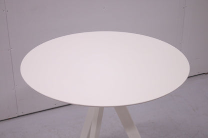 Cafe - pöytä ARKI pyöreä H70, Pedrali - Suomen Kalustekeskus