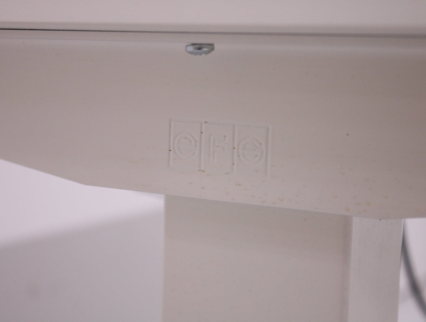 EFG valkoinen sähköpöytä 160*80 - Suomen Kalustekeskus