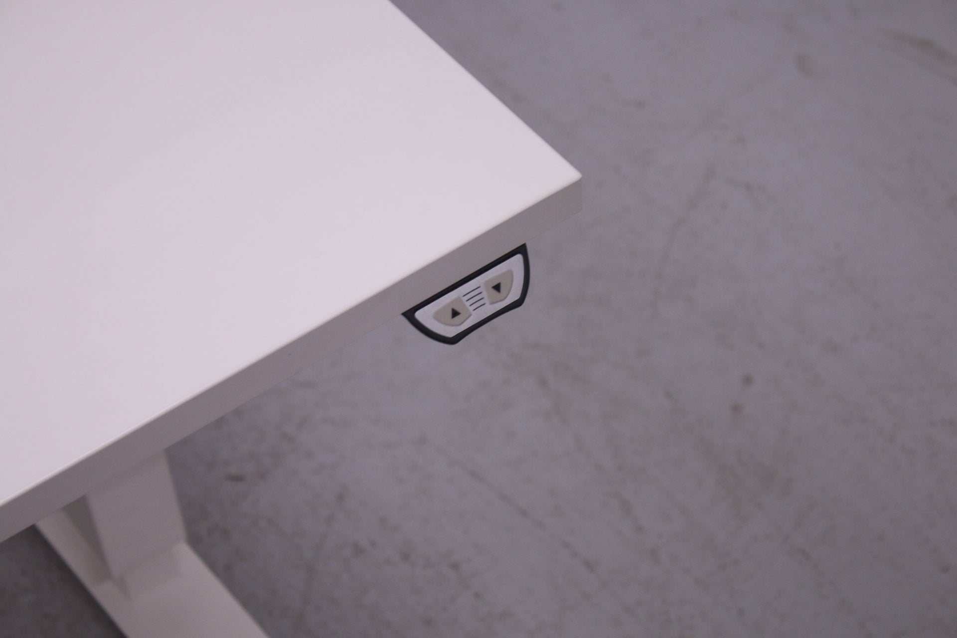 EFG valkoinen sähköpöytä 160*80 - Suomen Kalustekeskus