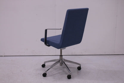 EFG Woods neuvottelutuoli - Suomen Kalustekeskus