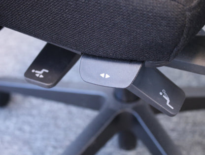 Ennakkomyynnissä: Martela Axia 2.5 - työtuoli, musta - Suomen Kalustekeskus