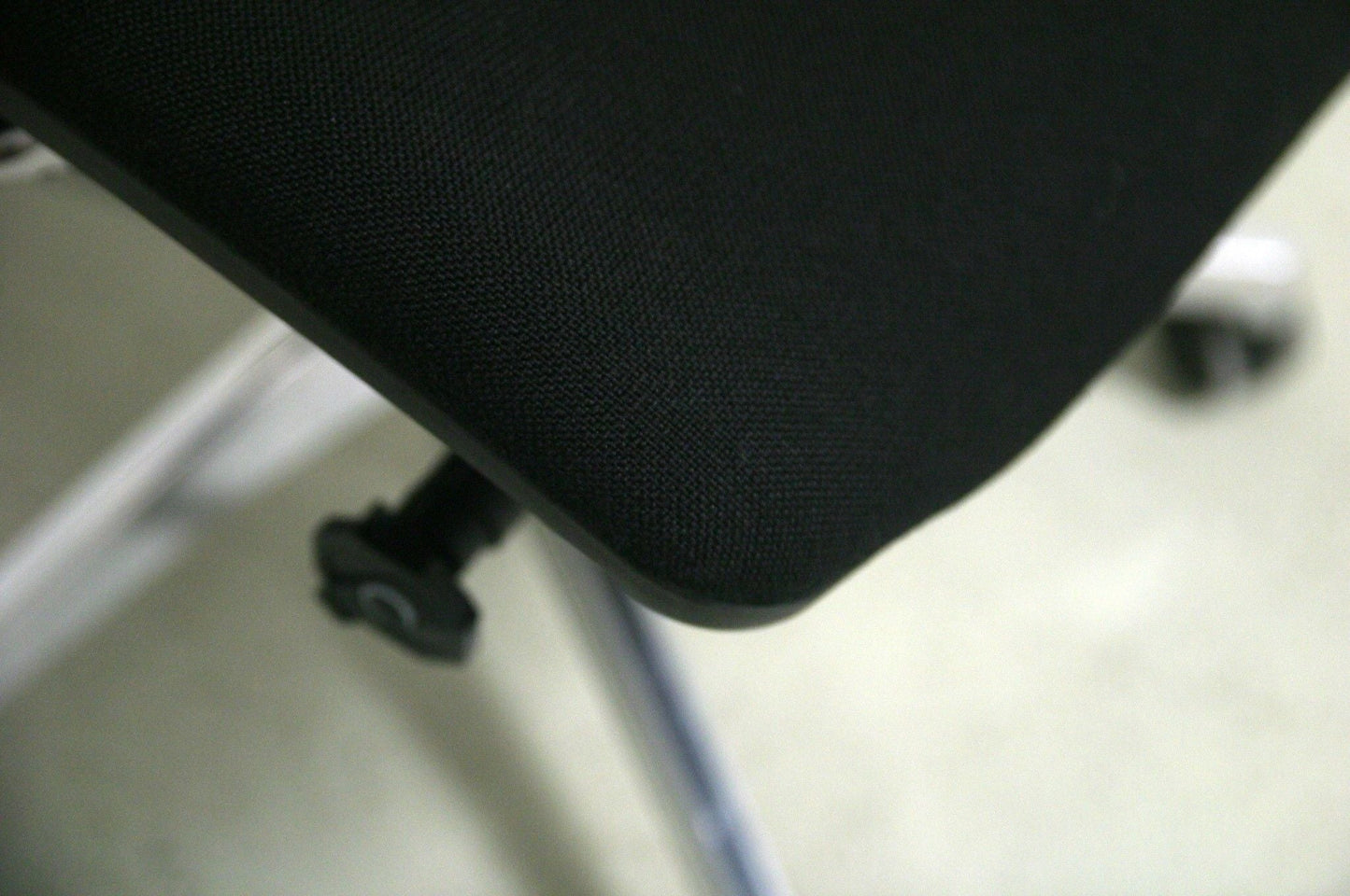 Ergohuman Slim työtuoli - Suomen Kalustekeskus