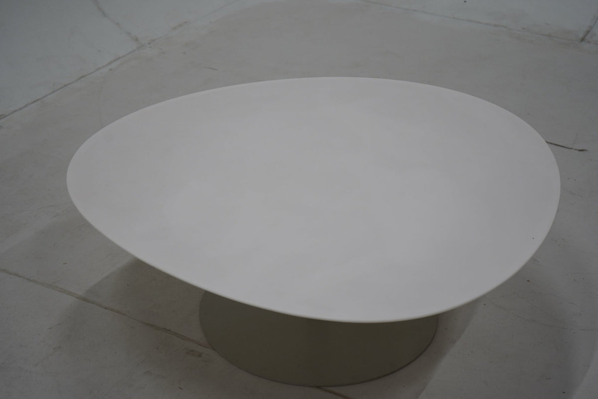Fritz Hansen sohvapöytä 114 x 110 cm – valkoinen - Suomen Kalustekeskus