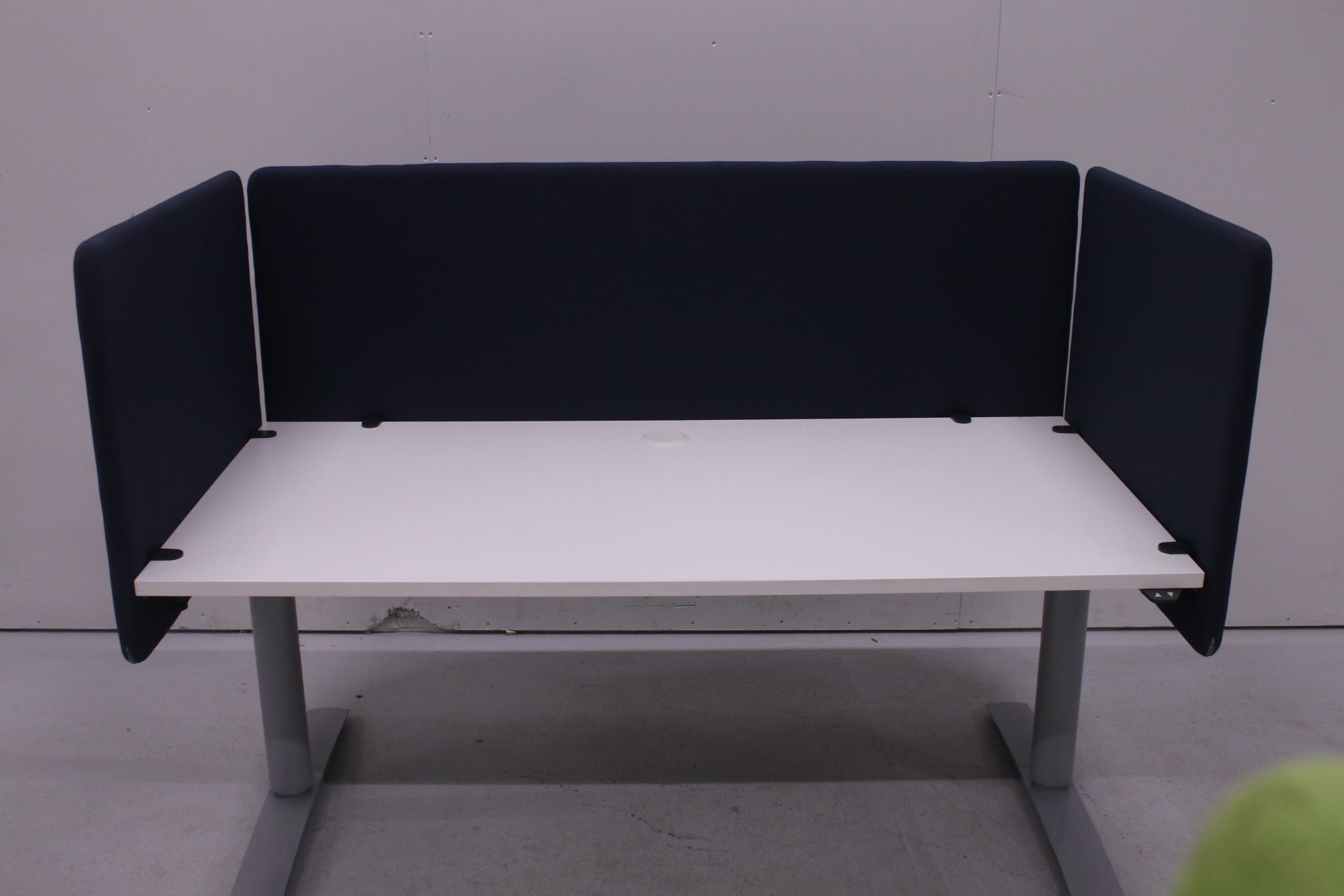 Götessons pöytäseinäke kokonaisuus 160x80 cm pöytään - Suomen Kalustekeskus