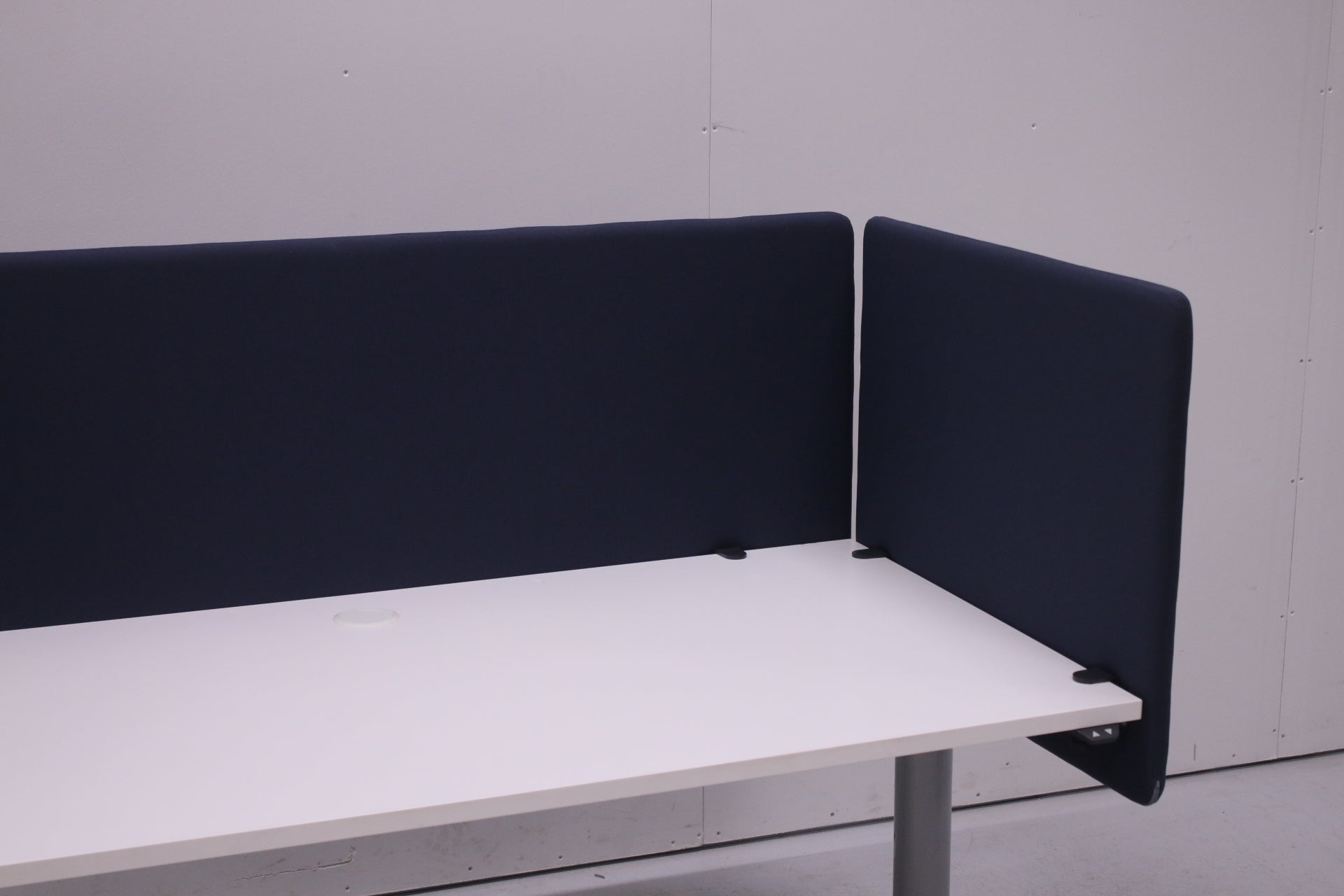 Götessons pöytäseinäke kokonaisuus 160x80 cm pöytään - Suomen Kalustekeskus