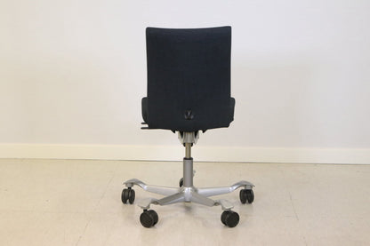 H04 Credo työtuoli - Suomen Kalustekeskus