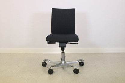 H04 Credo työtuoli - Suomen Kalustekeskus