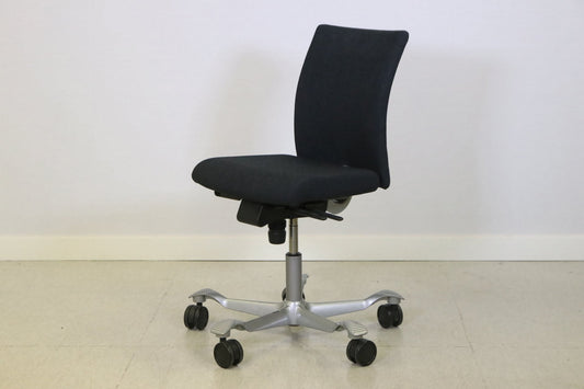 H04 Credo työtuoli - Suomen Kalustekeskus