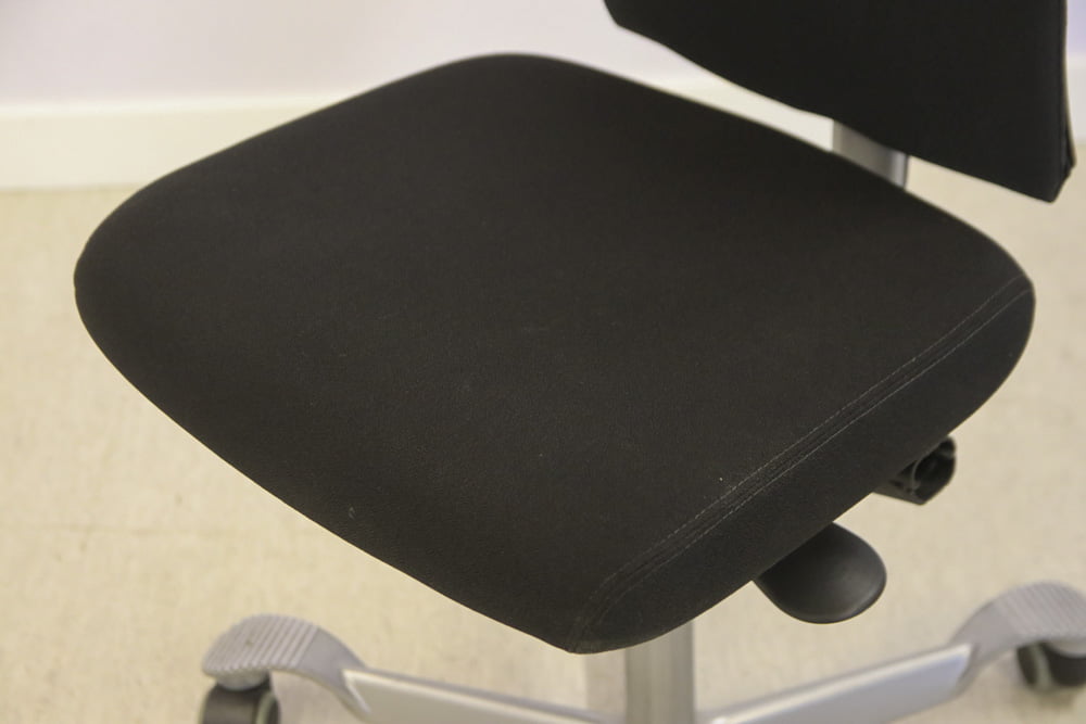 H05 työtuoli - Suomen Kalustekeskus