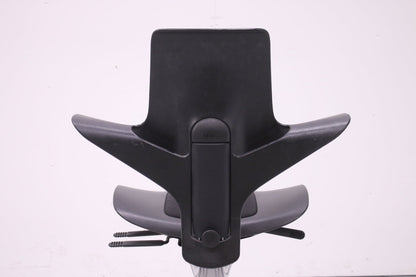 HÅG Capisco PULS 8020 - työtuoli, musta - Suomen Kalustekeskus