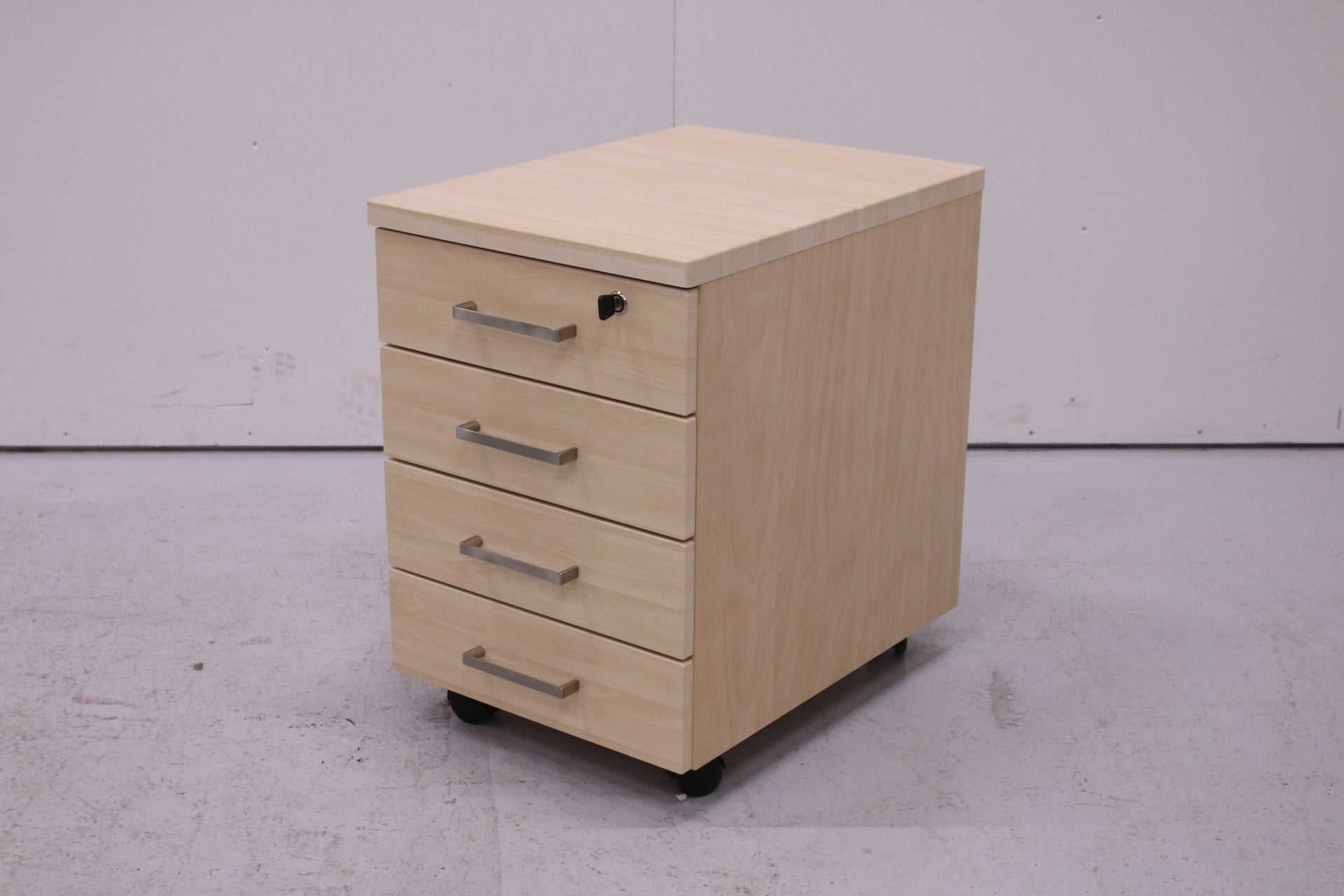 Hexaplan laatikosto, saarni - Suomen Kalustekeskus