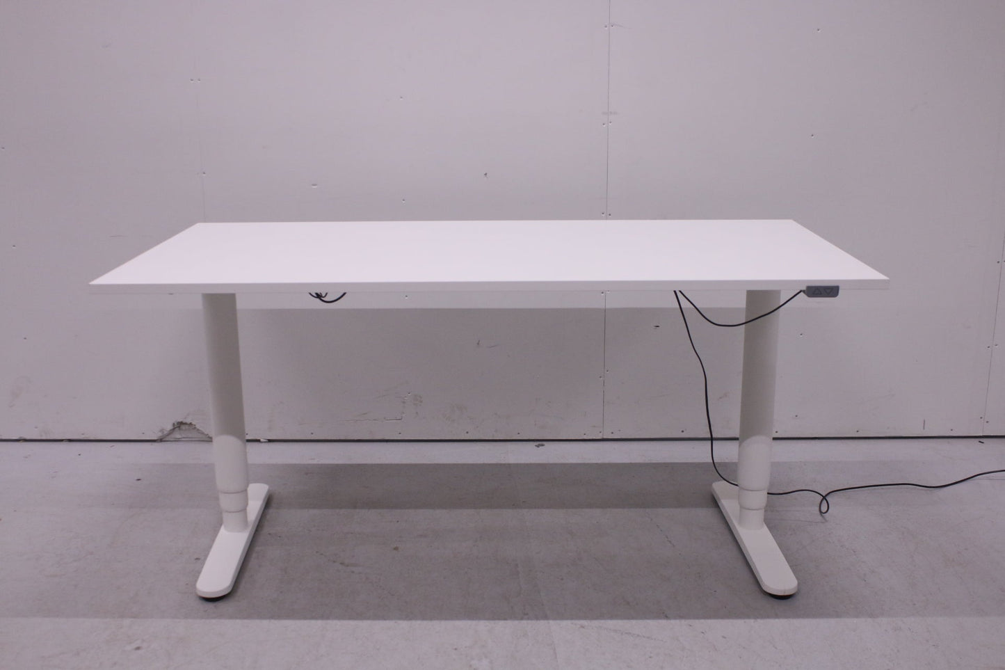 Ikea Bekant sähköpöytä 160*80 - Suomen Kalustekeskus
