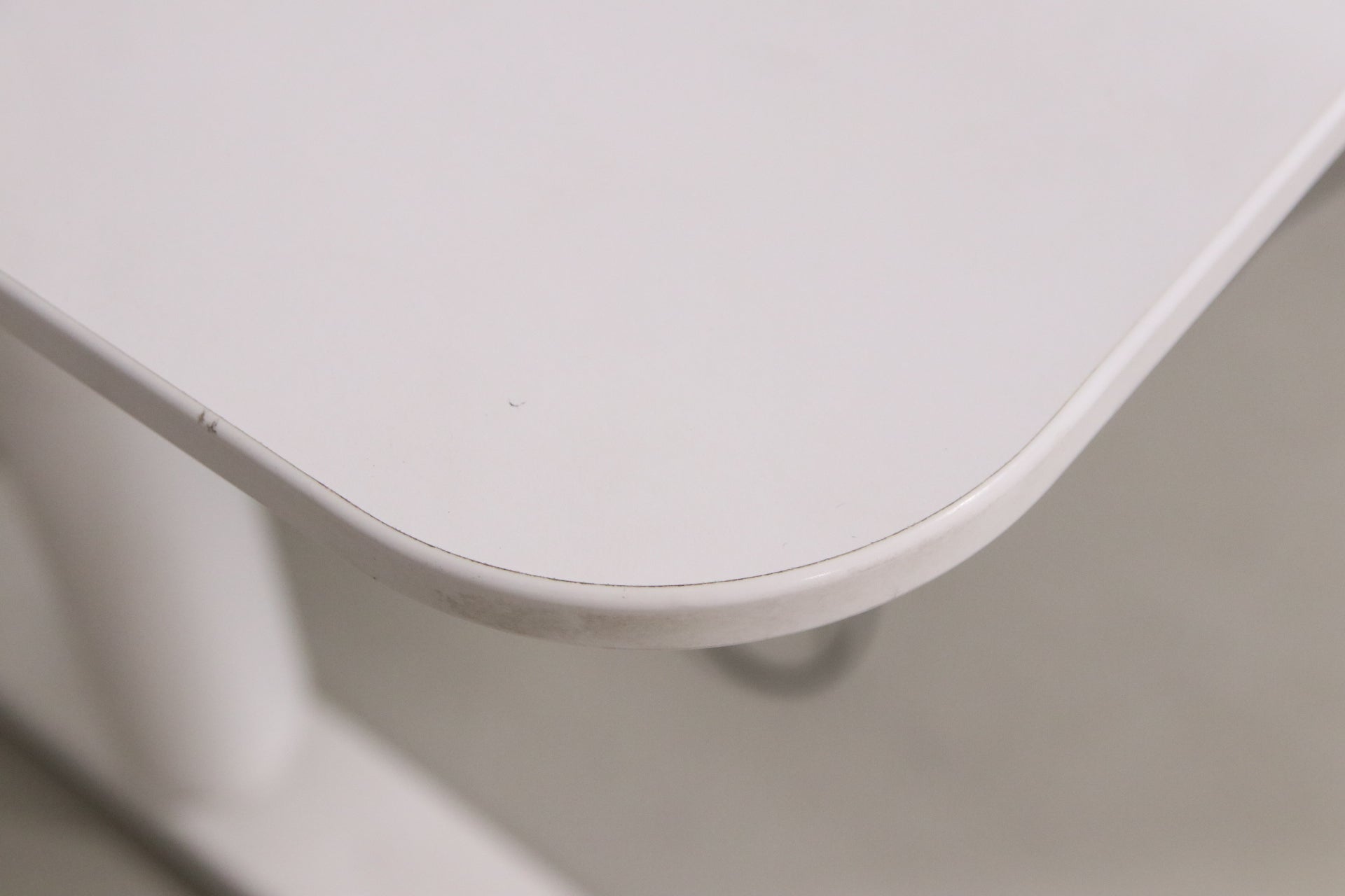 Ikea Bekant sähköpöytä 160*80 - Suomen Kalustekeskus