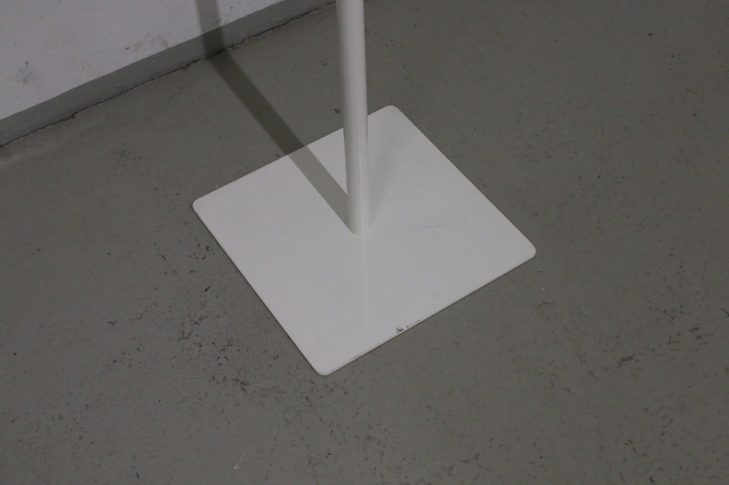 Inno Oka - B pystynaulakko, Design Teppo Asikainen - Suomen Kalustekeskus