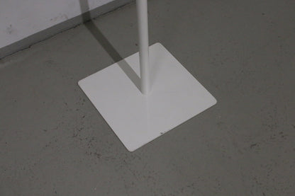 Inno Oka - B pystynaulakko, Design Teppo Asikainen - Suomen Kalustekeskus