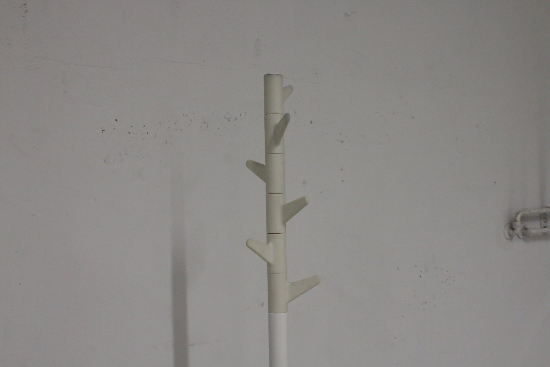 Inno Oka - B pystynaulakko, Design Teppo Asikainen - Suomen Kalustekeskus