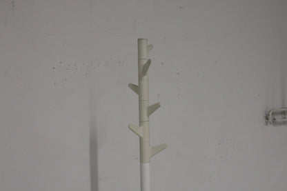 Inno Oka - B pystynaulakko, Design Teppo Asikainen - Suomen Kalustekeskus