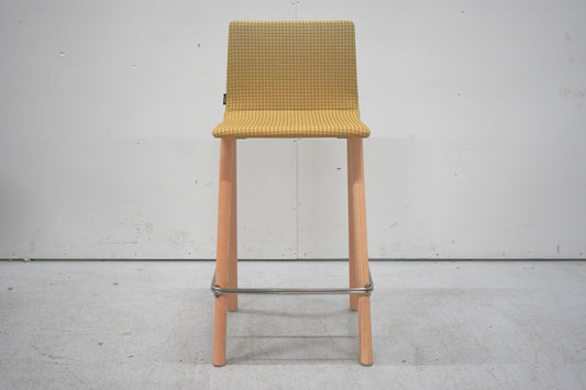 Isku Rudolf - baarituoli, puujalat - Suomen Kalustekeskus