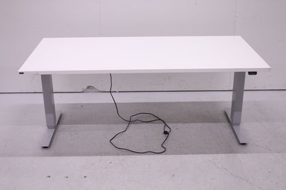 Isku sähköpöytä vaalean harmaa / valkoinen 160x80 - Suomen Kalustekeskus