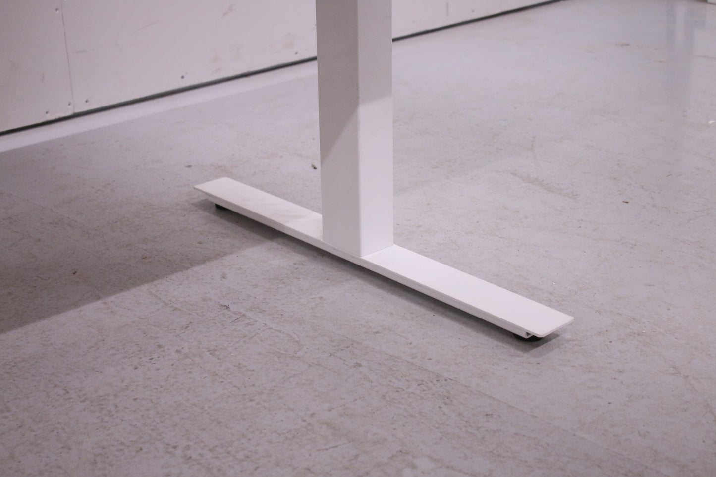 Isku sähkösäätöinen neuvottelupöytä 206x120 - Suomen Kalustekeskus