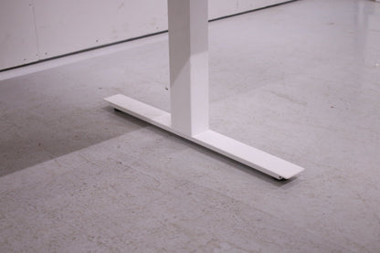 Isku sähkösäätöinen neuvottelupöytä 206x120 - Suomen Kalustekeskus