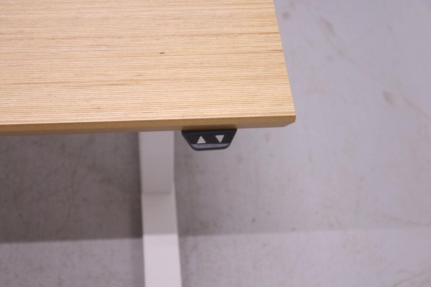 Isku sähkösäätöinen neuvottelupöytä 206x120 - Suomen Kalustekeskus