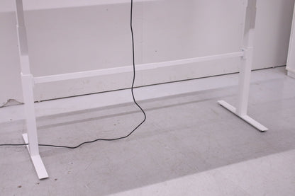 Isku sähkösäätöinen neuvottelupöytä 210x100 - Suomen Kalustekeskus