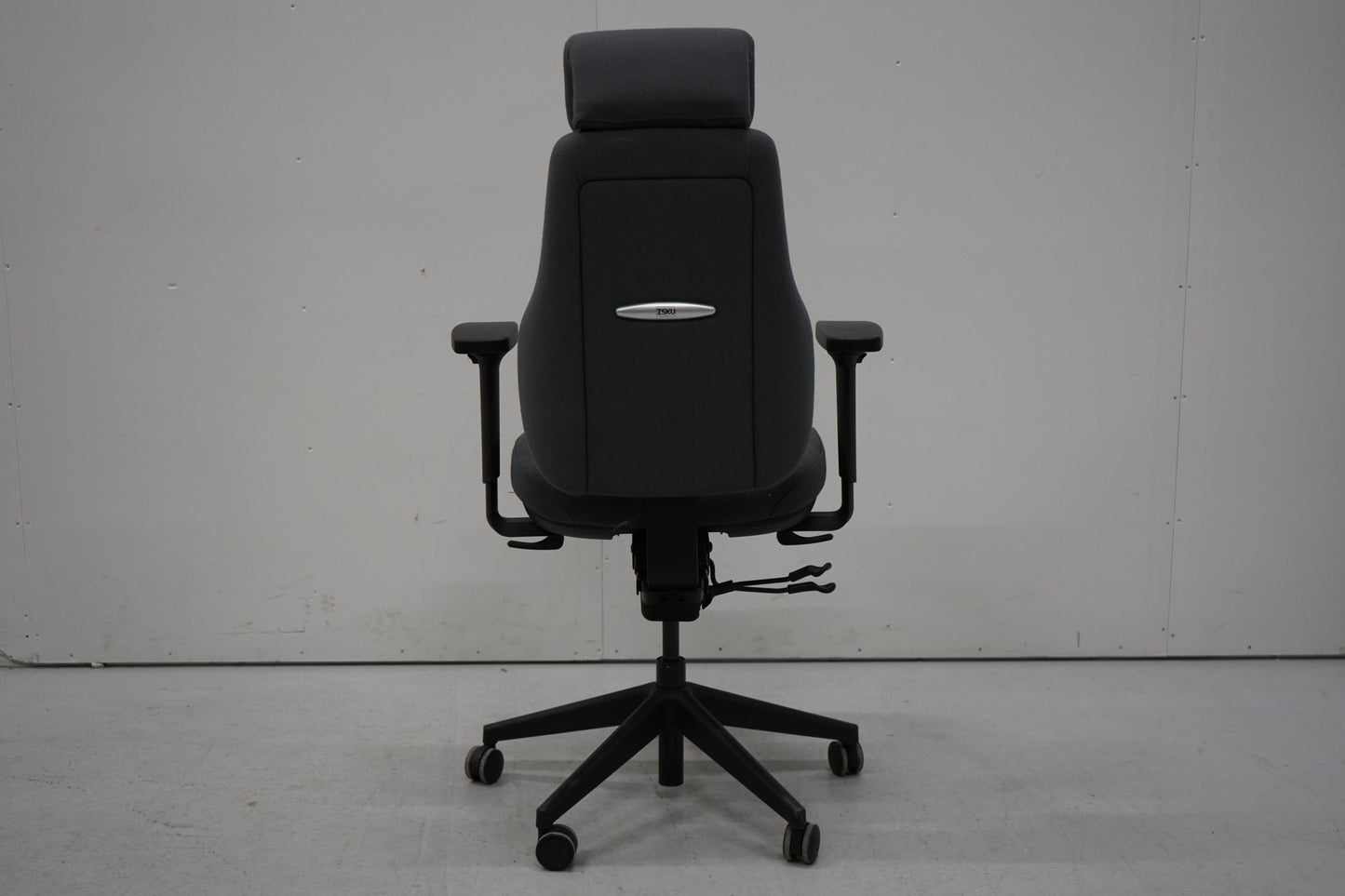 Isku Step + työtuoli niskatuella, harmaa - Suomen Kalustekeskus