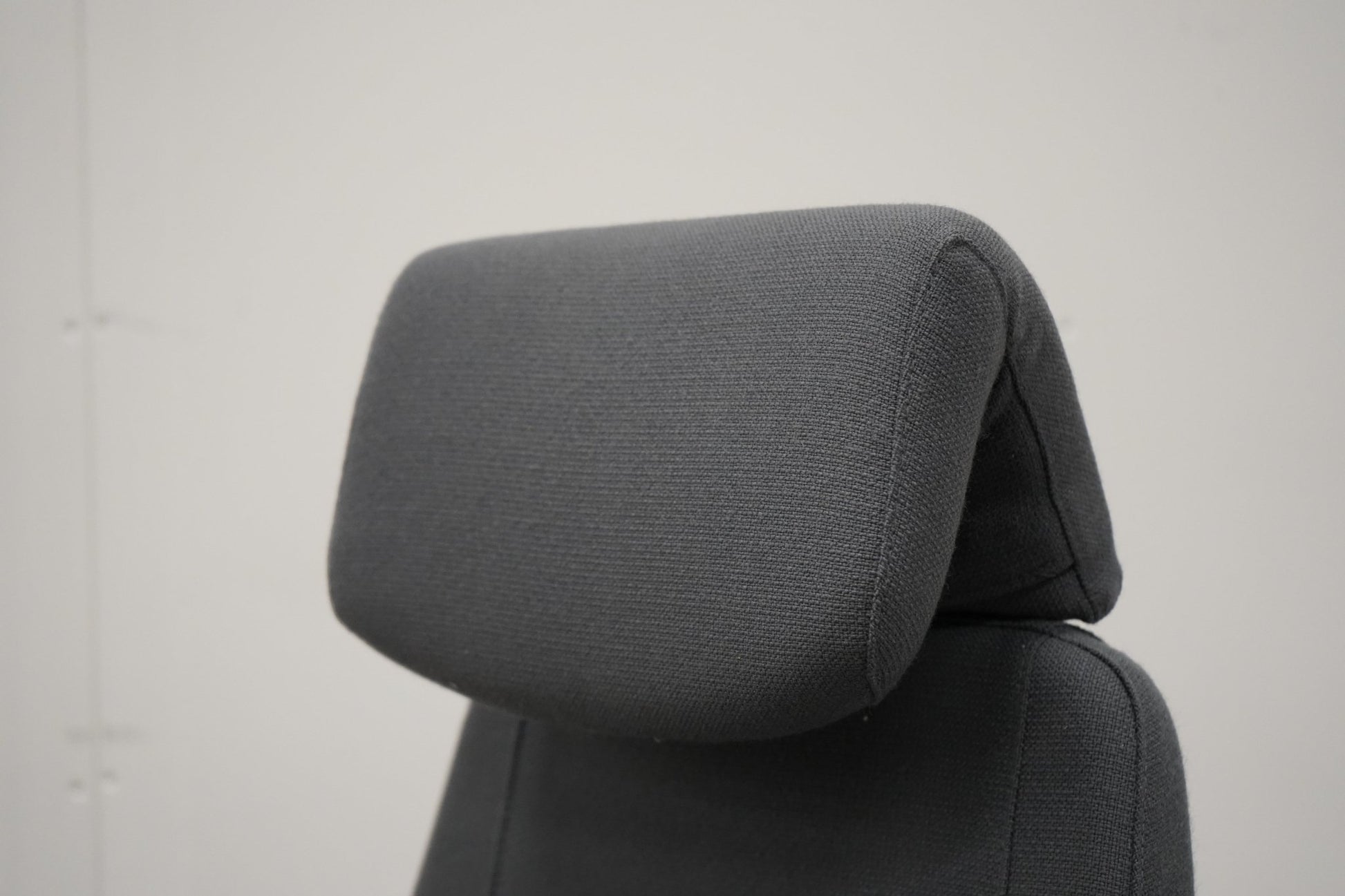 Isku Step + työtuoli niskatuella, harmaa - Suomen Kalustekeskus