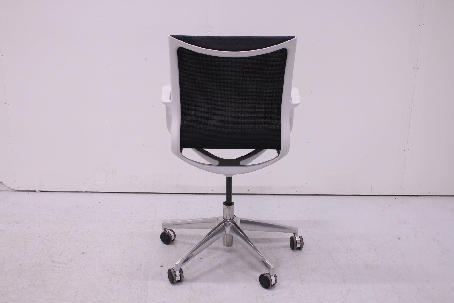 Isku Still meeting - työtuoli - Suomen Kalustekeskus