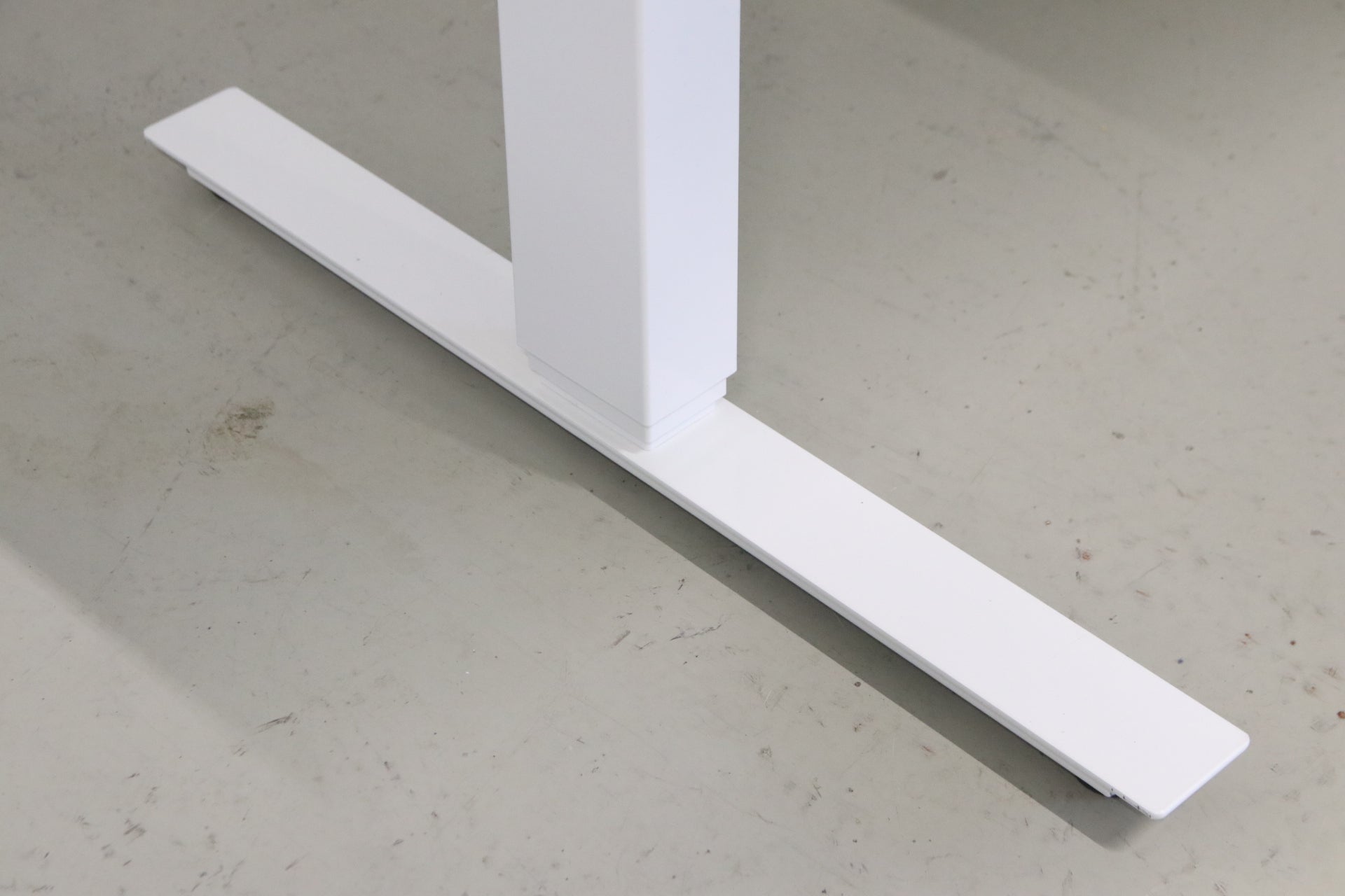 Isku Style sähköpöytä, valkoinen 160x80cm - Suomen Kalustekeskus