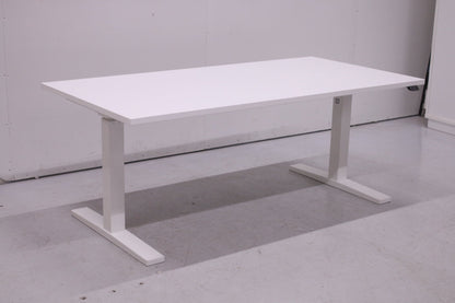 Isku valkoinen sähköpöytä 160x80 - Suomen Kalustekeskus