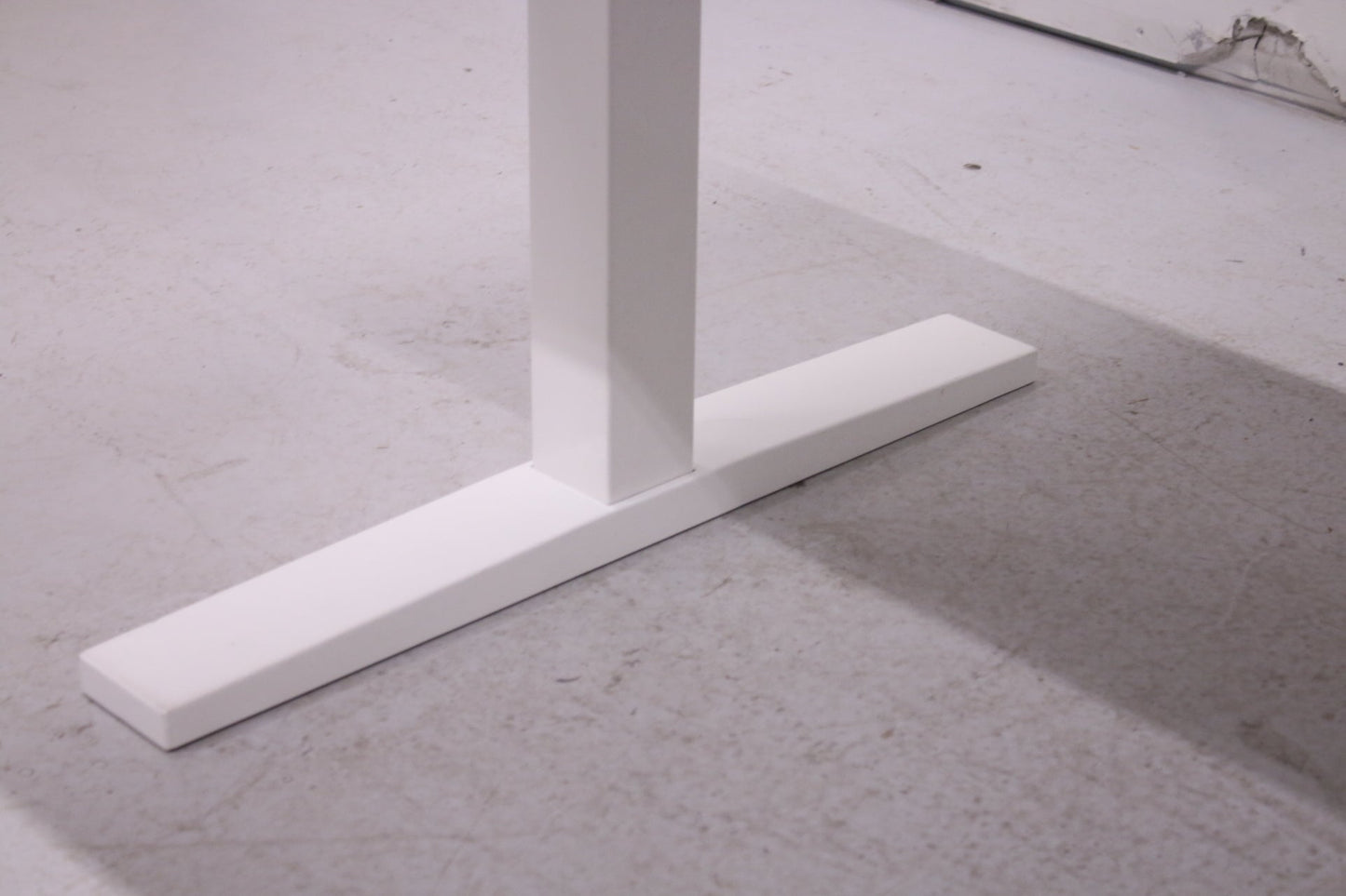 Isku valkoinen sähköpöytä 160x80 - Suomen Kalustekeskus